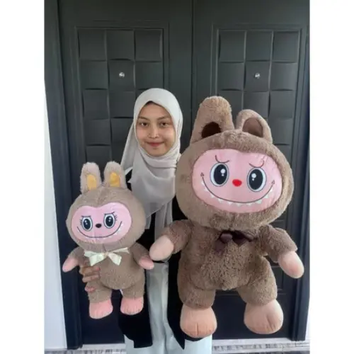 Boneka Labubu jumbo 70 cm